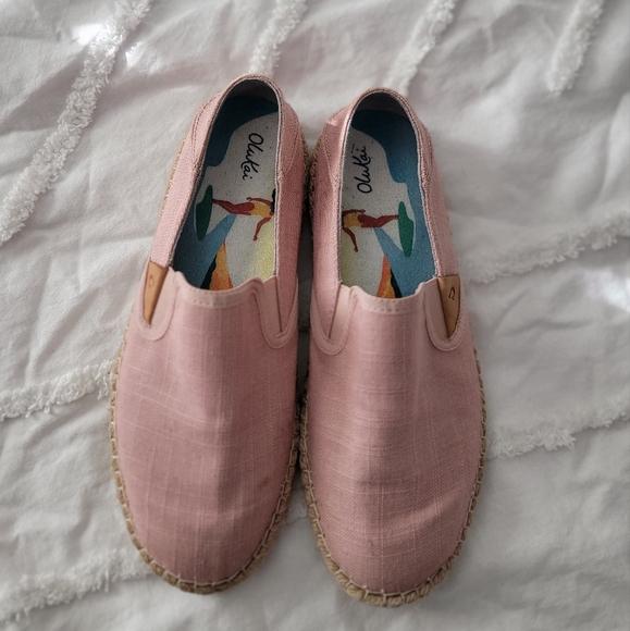 OLUKAI PINK SLIDE ONS WOMEN'S SZ 6.5 - Picture 2 of 7